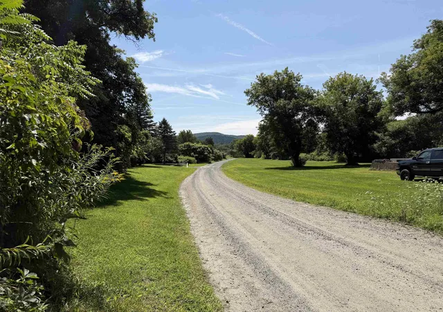 2nd image of 96 Mill St, North Hartland, VT 05052 | MLS# 5105791