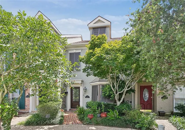 1st image of 2 Rue St Louis St, Kenner, LA 70065 | MLS# 2457333