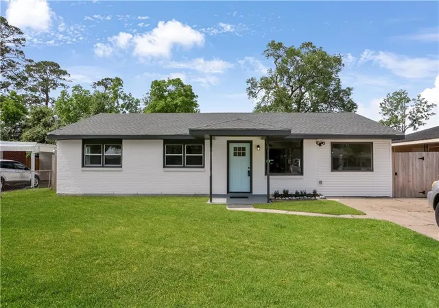 Photo 1 of Single family home for sale at 365 Olive Dr, Slidell, LA 70458 | MLS# 2491807 | Listing updated on 2026-08-10