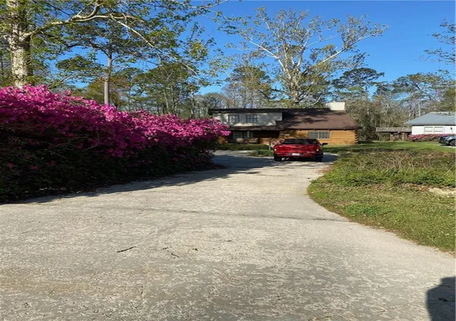 Photo 2 of Single family home for sale at 31814 River Pines Dr, Springfield, LA 70462 | MLS# 2497706 | Listing updated on 2026-08-16