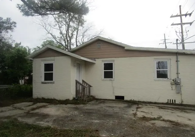 3rd image of 4701 Marais St, New Orleans, LA 70117 | MLS# 2500792