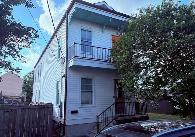 Photo 1 of Single family home for sale at 913 N Robertson St, New Orleans, LA 70116 | MLS# 2502429 | Listing updated on 2026-08-21