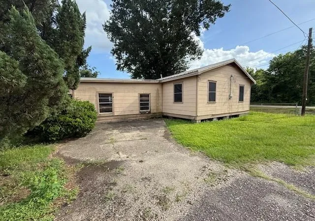 Photo 2 of Single family home for sale at 624 Garyville Northern St, Garyville, LA 70051 | MLS# 2506188 | Listing updated on 2026-08-25