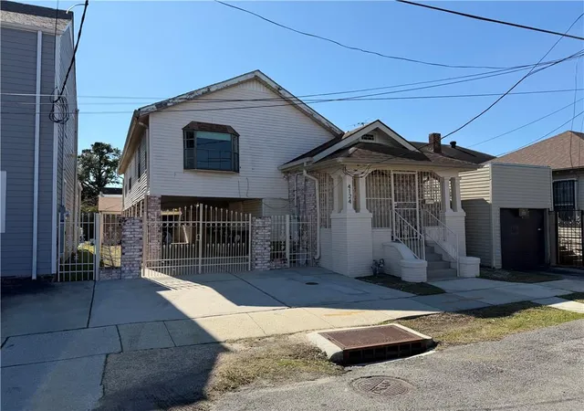 Photo 1 of Single family home for sale at 4124 Eve St, New Orleans, LA 70125 | MLS# 2507316 | Listing updated on 2026-08-18