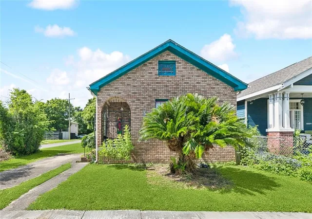 Photo 2 of Single family home for sale at 5240 Burgundy St, New Orleans, LA 70117 | MLS# 2512394 | Listing updated on 2026-08-23