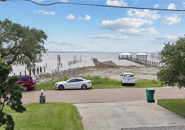 Photo 3 of Townhouse for sale at 266 Lakeview Dr #B, Slidell, LA 70458 | MLS# 2513181 | Listing updated on 2026-09-24