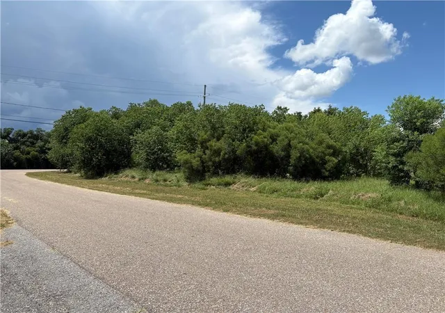 Photo 3 of Land for sale at 5555 Jean Lafitte Blvd, Lafitte, LA 70067 | MLS# 2517407 | Listing updated on 2026-08-15