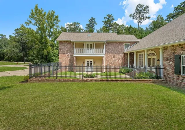 Photo 2 of Single family home for sale at 605 Old Landing Rd, Covington, LA 70433 | MLS# 2515892 | Listing updated on 2026-08-12