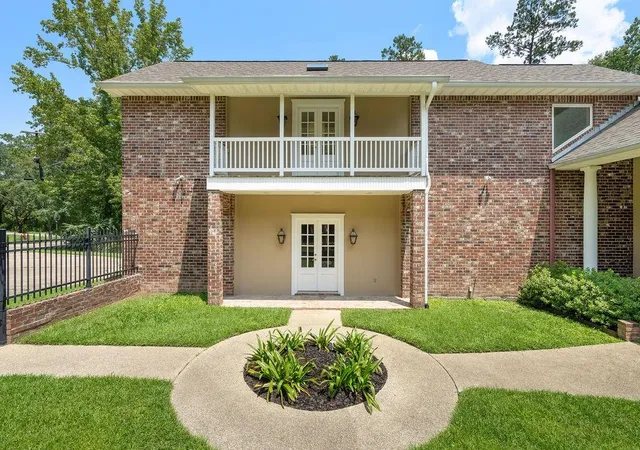 Photo 3 of Single family home for sale at 605 Old Landing Rd, Covington, LA 70433 | MLS# 2515892 | Listing updated on 2026-08-12