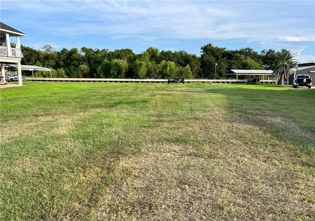 Photo 4 of Land for sale at Darda St, Lafitte, LA 70067 | MLS# 2521797 | Listing updated on 2026-08-19