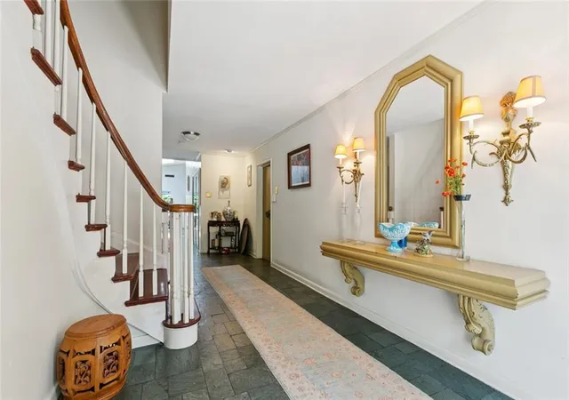 Photo 3 of Mansion for sale at 19 Park Island Dr, New Orleans, LA 70122 | MLS# 2521900 | Listing updated on 2026-08-13