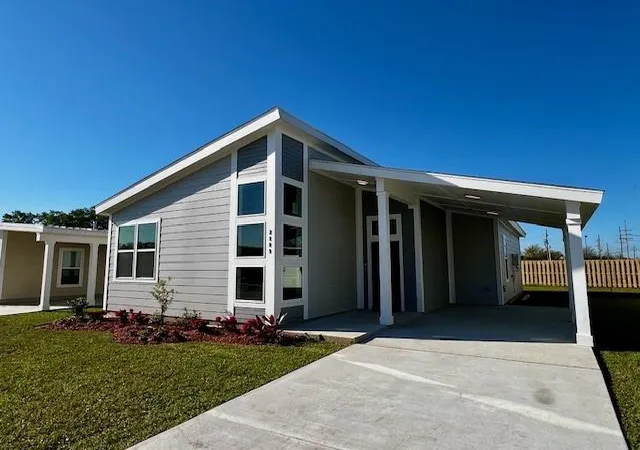 Photo 1 of Single family home for sale at 2809 Live Oak Dr, Terrytown, LA 70056 | MLS# 2525185 | Listing updated on 2026-08-17