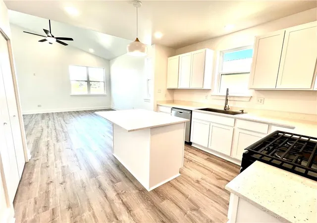 Photo 4 of Single family home for sale at 2809 Live Oak Dr, Terrytown, LA 70056 | MLS# 2525185 | Listing updated on 2026-08-17