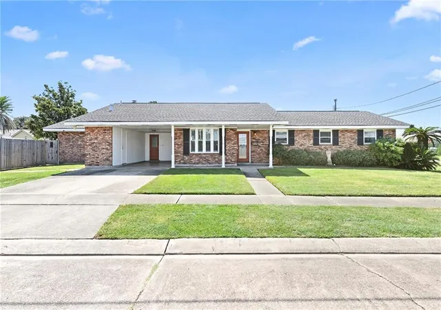 Photo 1 of Single family home for sale at 1119 N Atlanta St, Metairie, LA 70003 | MLS# 2523230 | Listing updated on 2026-08-19