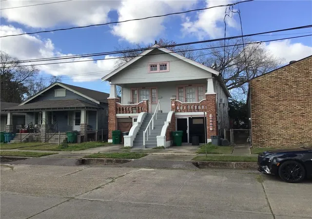 3rd image of 733 Anson St, Gretna, LA 70053 | MLS# 2516947