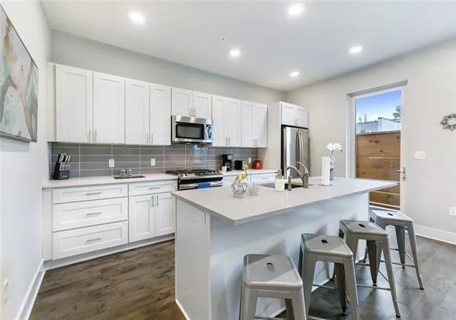 Photo 3 of Condo for sale at 900 Bartholomew St #214, New Orleans, LA 70117 | MLS# 2526182 | Listing updated on 2026-08-24