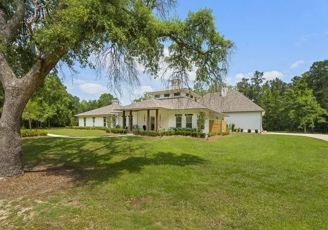 Photo 1 of Mansion for sale at 45240 N Coburn Rd, Hammond, LA 70401 | MLS# 2528605 | Listing updated on 2026-08-15