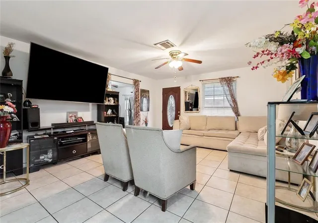 Photo 3 of Single family home for sale at 240 Waldo St, Metairie, LA 70003 | MLS# 2531605 | Listing updated on 2026-08-18