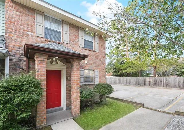 Photo 1 of Condo for sale at 29 Brandon Hall Dr #D, Destrehan, LA 70047 | MLS# 2533544 | Listing updated on 2026-08-12