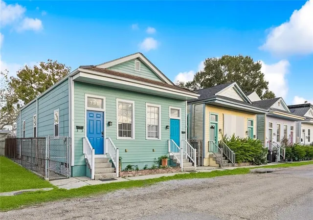 Photo 2 of Multi family home for sale at 729 731 Amelia St, New Orleans, LA 70115 | MLS# 2532721 | Listing updated on 2026-08-07