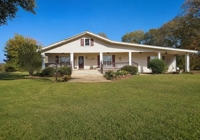 Photo 1 of Single family home for sale at 21137 1057 Highway, Kentwood, LA 70444 | MLS# 2534523 | Listing updated on 2026-08-24