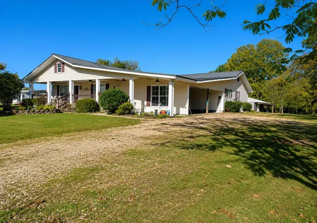 Photo 2 of Single family home for sale at 21137 1057 Highway, Kentwood, LA 70444 | MLS# 2534523 | Listing updated on 2026-08-24
