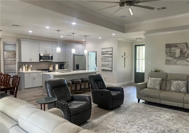 Photo 3 of Single family home for sale at 277 Greencrest Dr, Slidell, LA 70458 | MLS# 2536588 | Listing updated on 2026-08-09