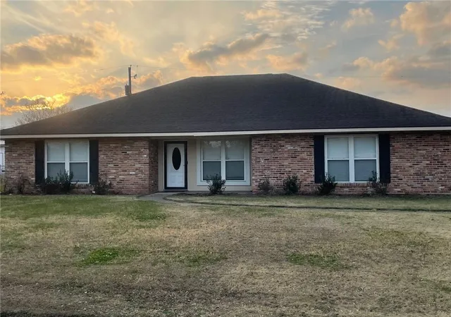 2nd image of 3699 Oak Forest Ave, Baton Rouge, LA 70814 | MLS# 2537049