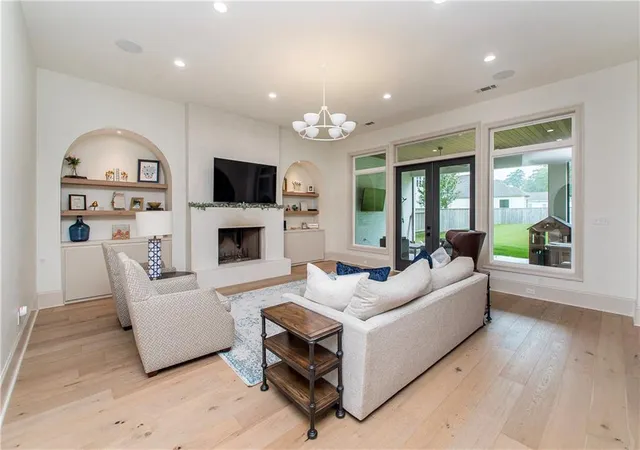 Photo 3 of Single family home for sale at 5009 Twin River Pl, Covington, LA 70433 | MLS# 2537474 | Listing updated on 2026-08-20