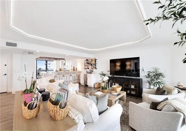 Photo 2 of Condo for sale at 300 Lake Marina Ave #14DBW, New Orleans, LA 70124 | MLS# 2537773 | Listing updated on 2026-08-19