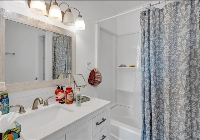 Photo 3 of Single family home for sale at 2208 Huey P Long Ave, Gretna, LA 70053 | MLS# 2538110 | Listing updated on 2026-08-18