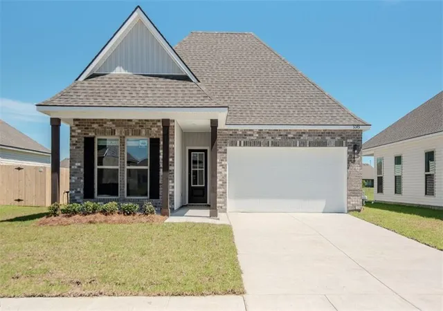 Photo 1 of Sale Pending at 5145 Spillway Manor Dr, Slidell, LA 70461 | MLS# 2538662 | Listing updated on 2026-08-24