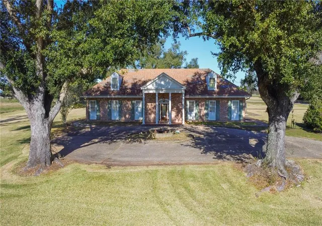 Photo 2 of Single family home for sale at 1262 Main St, La Place, LA 70068 | MLS# 2539246 | Listing updated on 2026-08-20