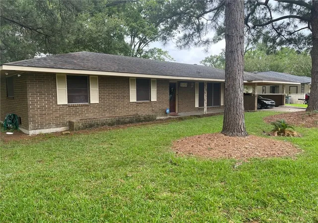 Photo 2 of Single family home for sale at 1112 Bayberry Ave, Baton Rouge, LA 70807 | MLS# 2539658 | Listing updated on 2026-08-25