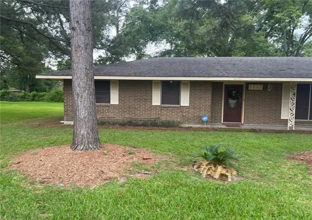 Photo 3 of Single family home for sale at 1112 Bayberry Ave, Baton Rouge, LA 70807 | MLS# 2539658 | Listing updated on 2026-08-25