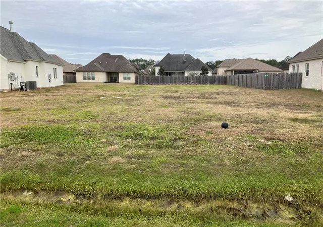 Photo 1 of Land for sale at 575 Night Heron Ln, Madisonville, LA 70447 | MLS# 2539996 | Listing updated on 2026-08-22
