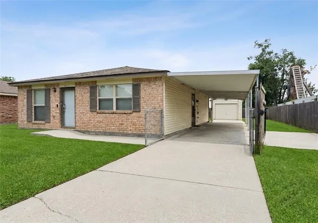 Photo 2 of Single family home for sale at 4112 Ames Blvd, Marrero, LA 70072 | MLS# 2539822 | Listing updated on 2026-08-13