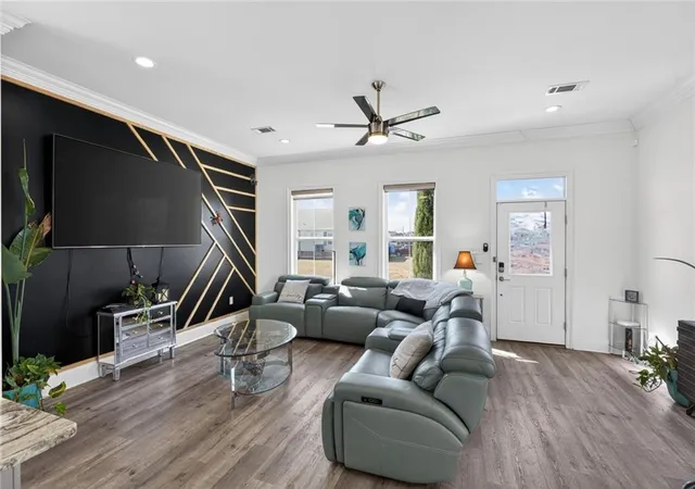 Photo 4 of Single family home for sale at 3008 Washington St, Kenner, LA 70065 | MLS# 2540607 | Listing updated on 2026-08-21