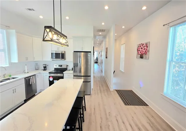 Listing Photo 4 - Condo for sale in building located at 916 & 918 Teche St, New Orleans, LA 70114