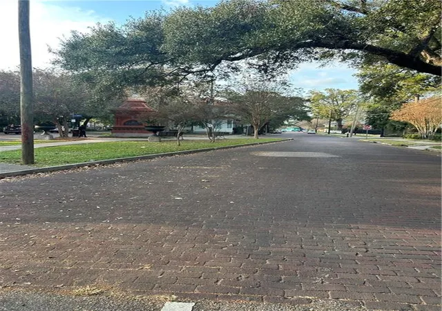 Photo 3 of Single family home for sale at 2221 Esplanade Ave, New Orleans, LA 70119 | MLS# 2541421 | Listing updated on 2026-08-06