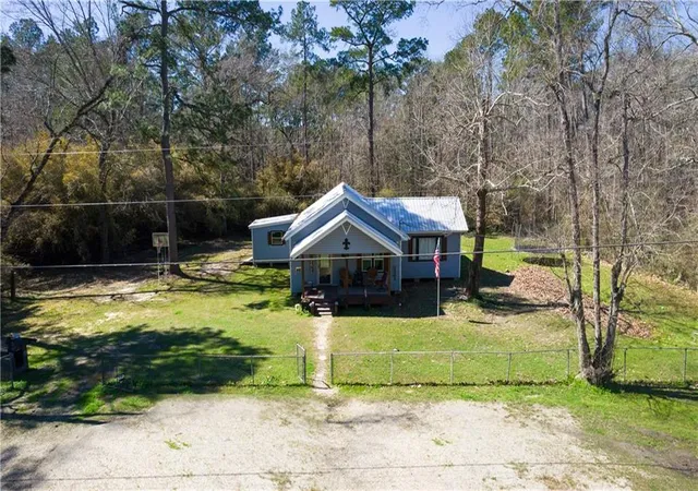 Photo 2 of Single family home for sale at 38335 Lees Landing Rd, Ponchatoula, LA 70454 | MLS# 2541206 | Listing updated on 2026-08-21