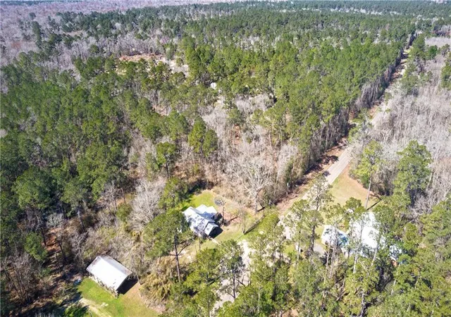 Photo 8 of Single family home for sale at 38335 Lees Landing Rd, Ponchatoula, LA 70454 | MLS# 2541206 | Listing updated on 2026-08-21