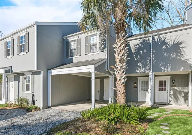 Photo 1 of Townhouse for sale at 4203 Paradis Ln, Kenner, LA 70065 | MLS# 2541489 | Listing updated on 2026-10-02
