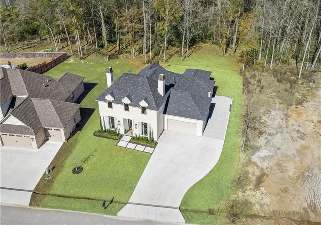 Photo 2 of Single family home for sale at 5057 Twin River Pl, Covington, LA 70433 | MLS# 2542263 | Listing updated on 2026-08-16