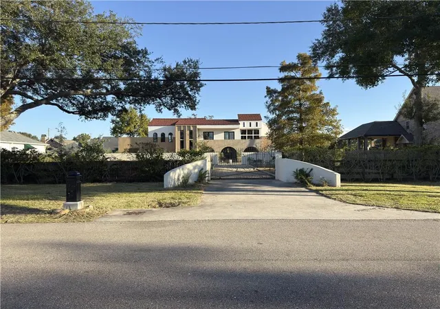 1st image of 137 Midway Dr, River Ridge, LA 70123 | MLS# 2541022