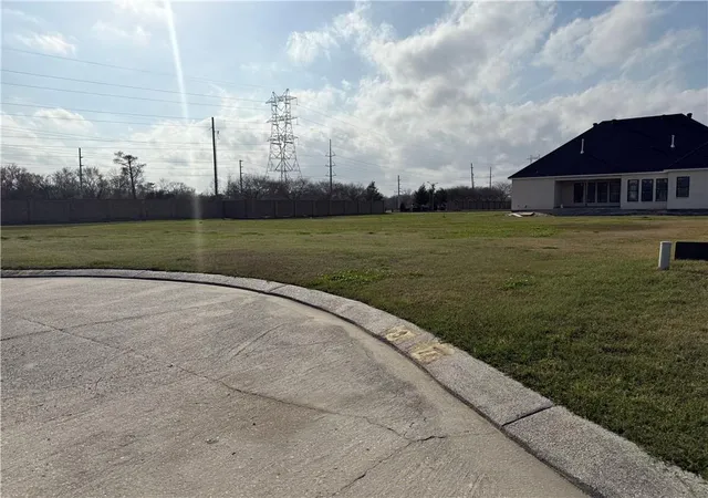 Photo 2 of Land for sale at Lot 8 Heron Dr, Westwego, LA 70094 | MLS# 2543585 | Listing updated on 2026-08-17