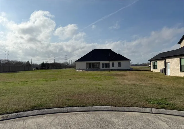 Photo 3 of Land for sale at Lot 8 Heron Dr, Westwego, LA 70094 | MLS# 2543585 | Listing updated on 2026-08-17
