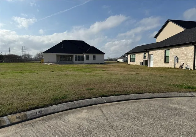 Photo 4 of Land for sale at Lot 8 Heron Dr, Westwego, LA 70094 | MLS# 2543585 | Listing updated on 2026-08-17