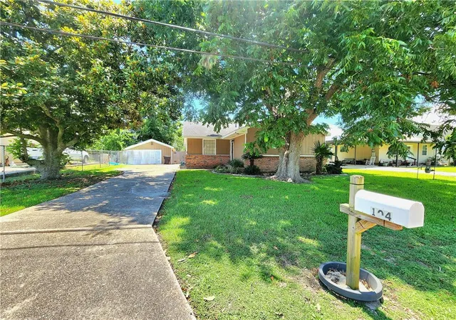 Photo 1 of Single family home for sale at 104 Delta St, Belle Chasse, LA 70037 | MLS# 2543730 | Listing updated on 2026-08-14