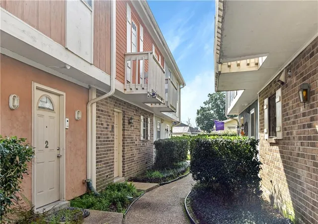 Photo 1 of Condo for sale at 5236 Quincy St #3, Metairie, LA 70003 | MLS# 2543782 | Listing updated on 2026-08-06